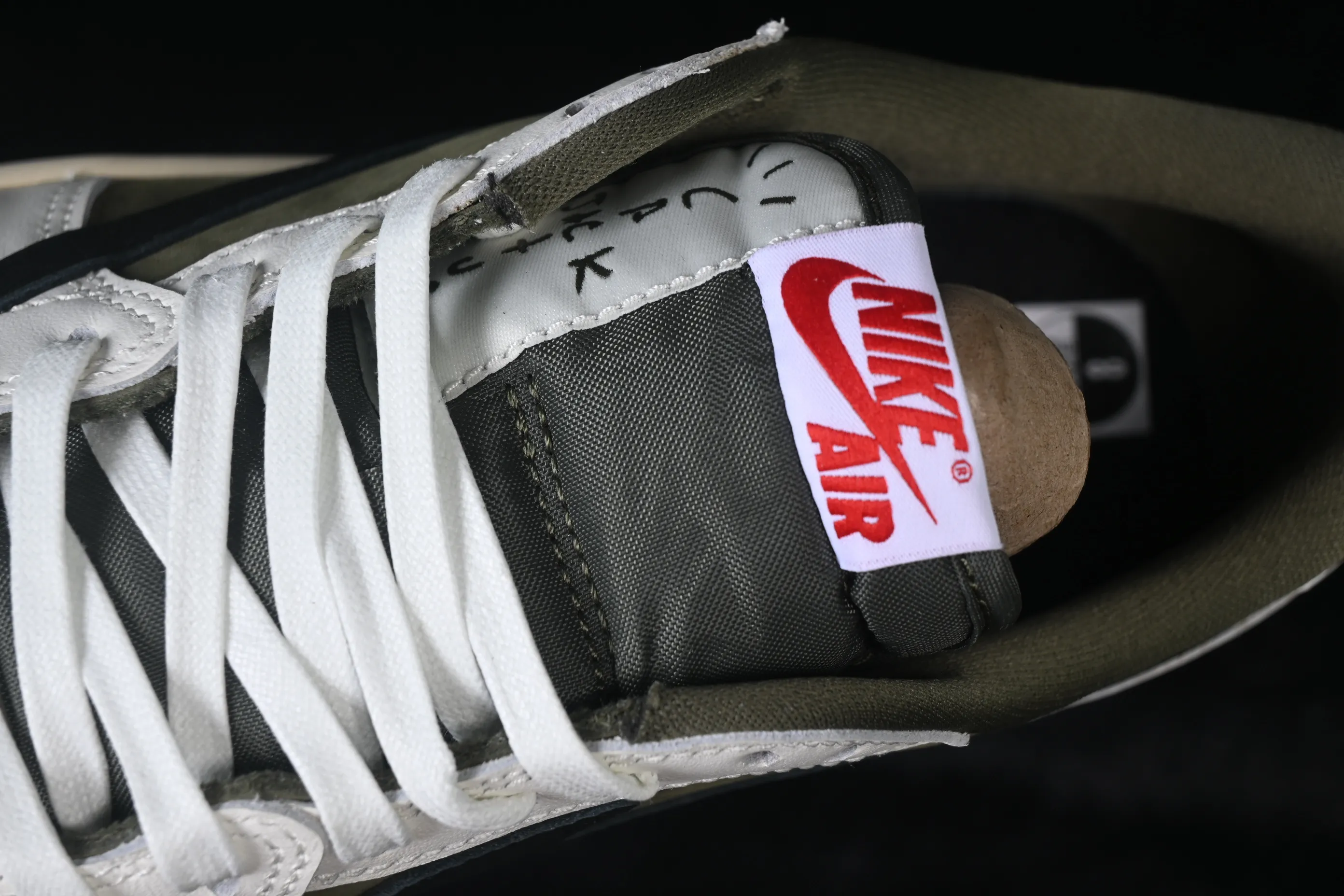 All categories Air Jordan Jordan series basketball shoes Air Jordan 1 Low LJR version Travis Scott x Air Jordan 1 Low OG AJ1 Joe 1 undercut low DM7866-200